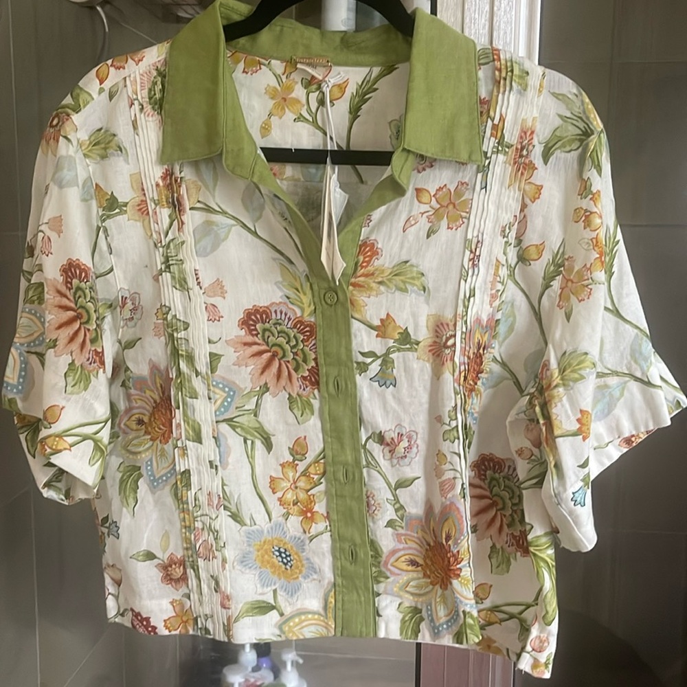 NWT Magaschoni Linen top